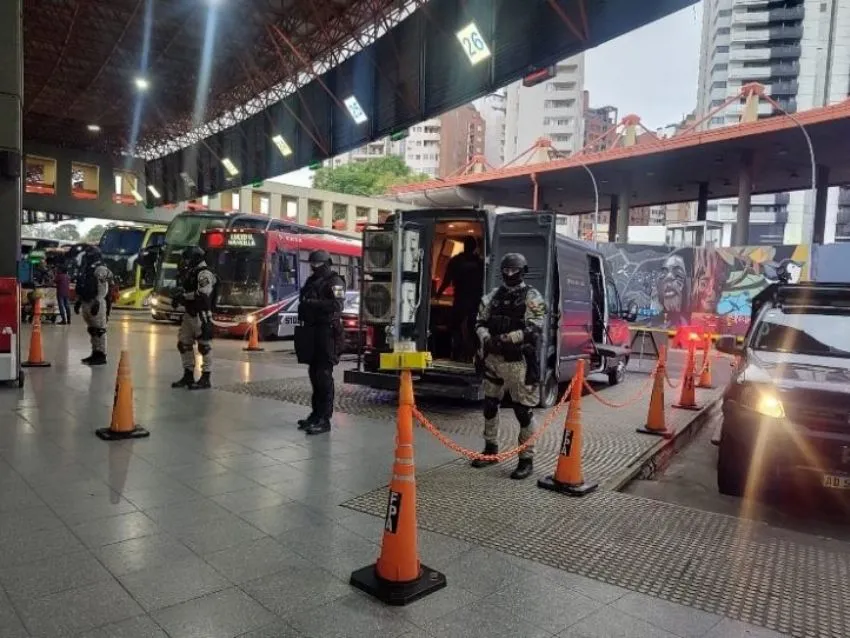 Operativo antidrogas en la Terminal de Córdoba Hechos Media