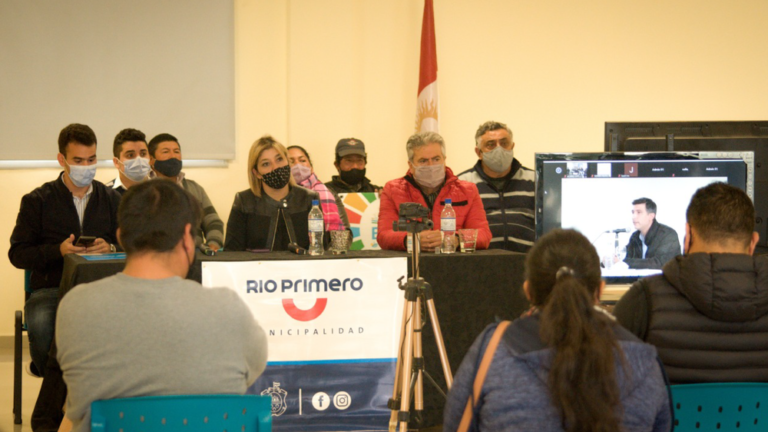 Río I: entrega de cheques del Programa Buenas Prácticas Agropecuarias