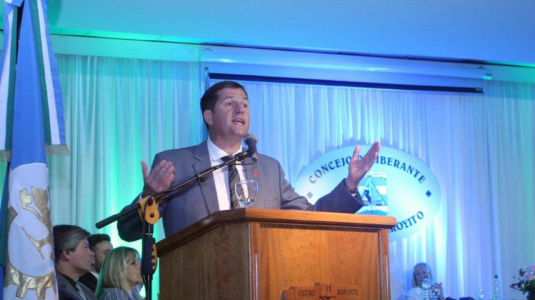 Ex intendente de Arroyito delicado con Covid-19