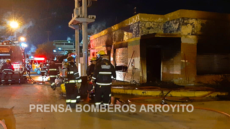 Trágico incendio en Arroyito