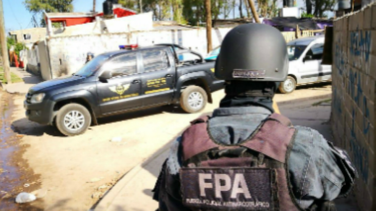 Detienen a “Tuerto Cacho” y su banda por narcotráfico