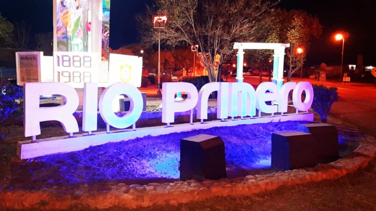 Río I se iluminó de azul