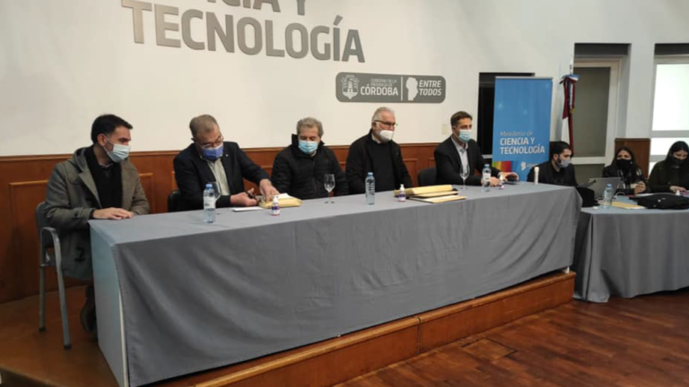 Asfaltarán 26km entre Luque y Capilla del Carmen