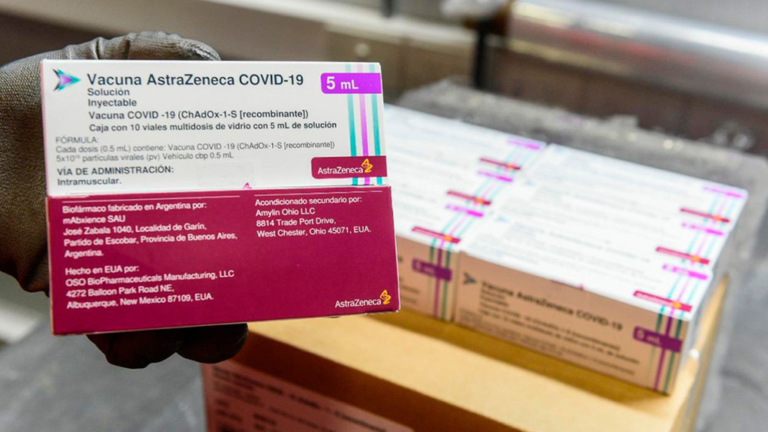 Llegan más de un millón de vacunas de AstraZeneca