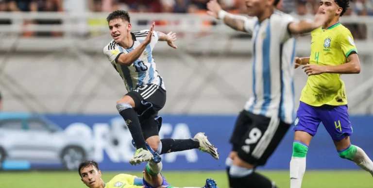 La Sub 17 goleó a Brasil 