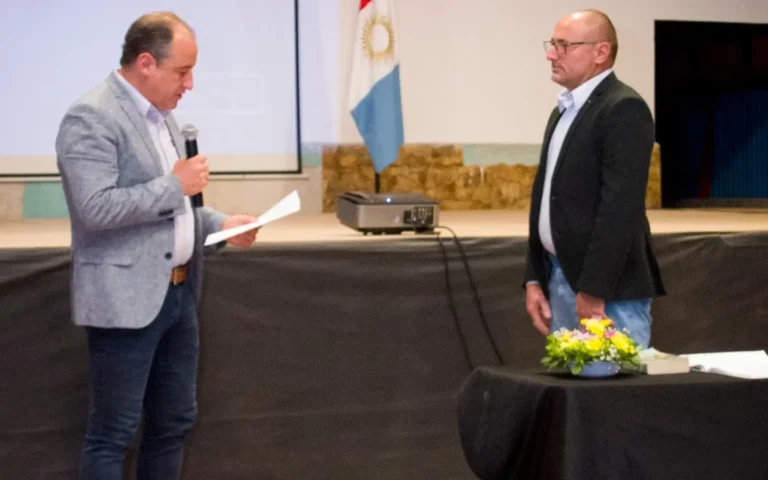 Ferace continúa al mando de Santiago Temple