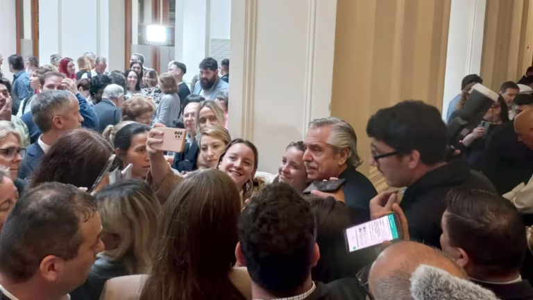 Alberto Fernández se despidió de la Casa Rosada