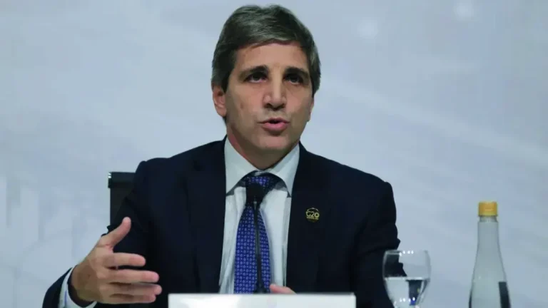 Caputo lanzará un paquete de medidas económicas