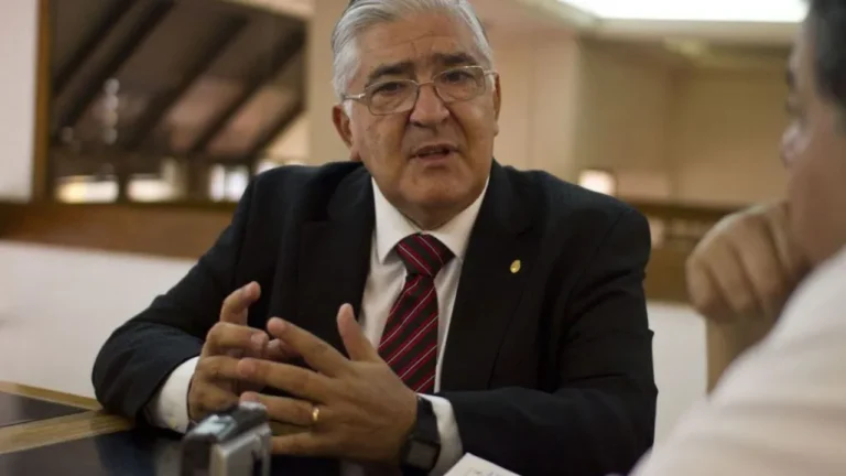 El Congreso de oficio debe derogar el DNU nulo de Milei.