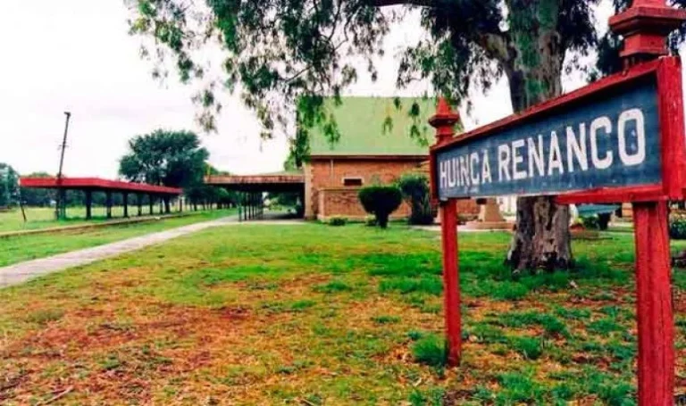 Vecinos apedrearon la casa de un presunto abusador