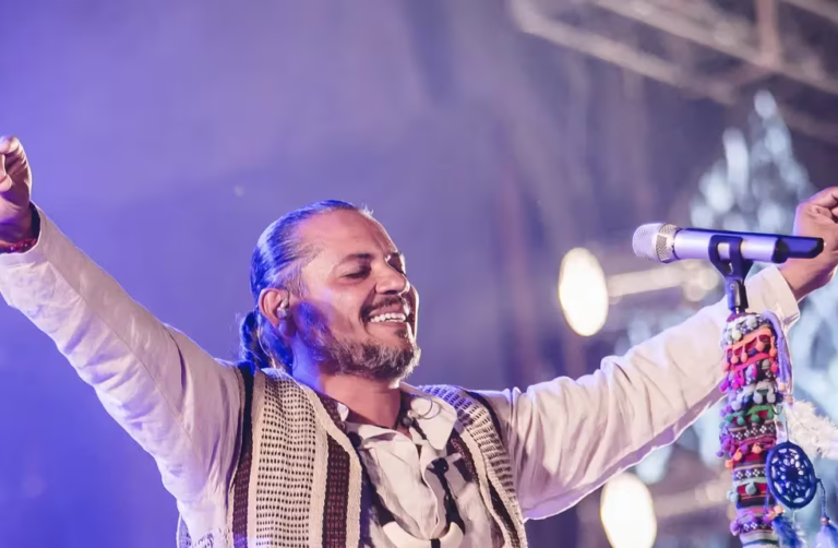 Segunda noche de éxito del Festival de Folklore en el Agua