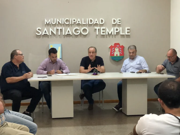 Relevamiento de daños por temporal en Santiago Temple