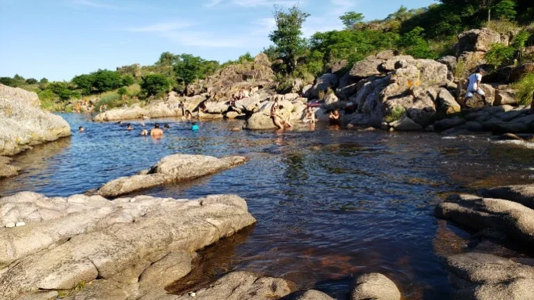 Una niña perdió la vida en el balneario de Cabalango