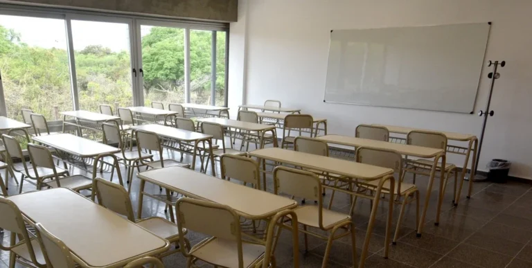 Se busca frenar apertura de cinco universidades