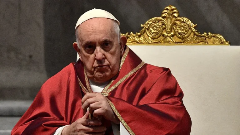 El Papa Francisco ausente en el Vía Crucis
