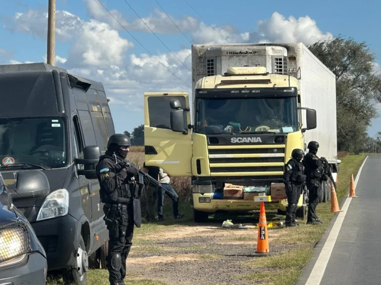 Incautan 23 millones de pesos en operativo policial