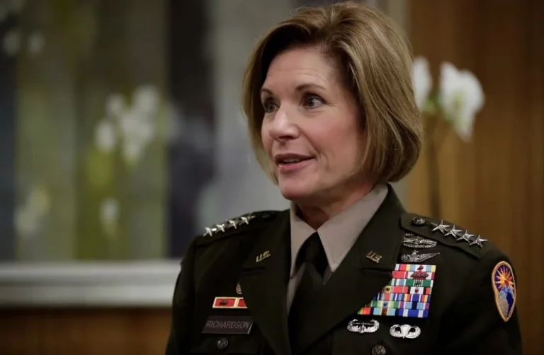 Llegó a la Argentina la jefa del Comando Sur de EEUU