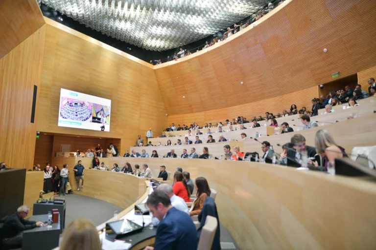 Legisladores JxC presentan proyecto sobre energía eléctrica