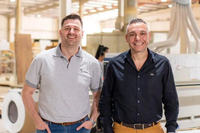 De Matorrales al mundo: Indoors Home 