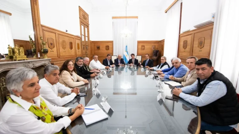 Reforma laboral: el Gobierno recibió a la cúpula de la CGT