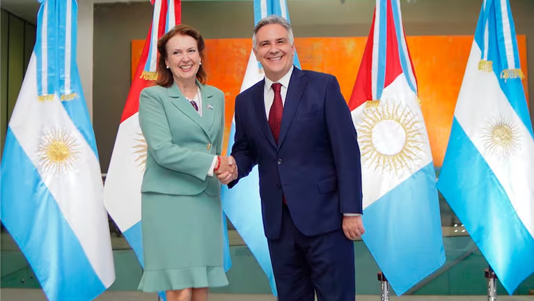 Diana Mondino fue recibida por el gobernador Llaryora