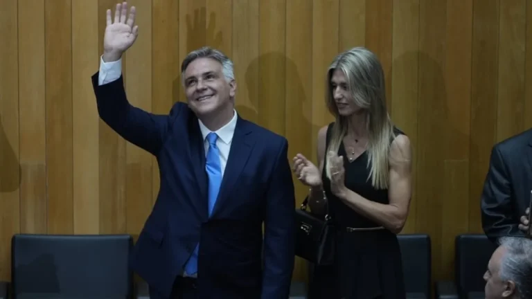 El gobernador Llaryora y su esposa se divorcian