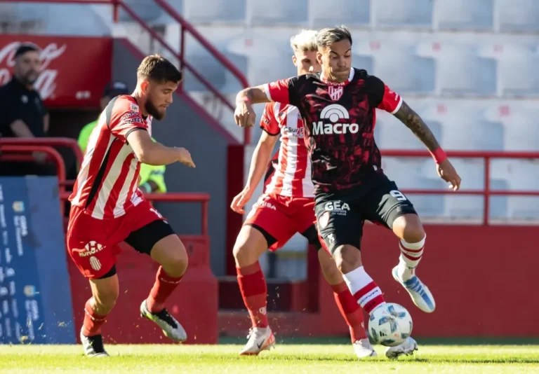 Instituto cayó ante Barracas Central 
