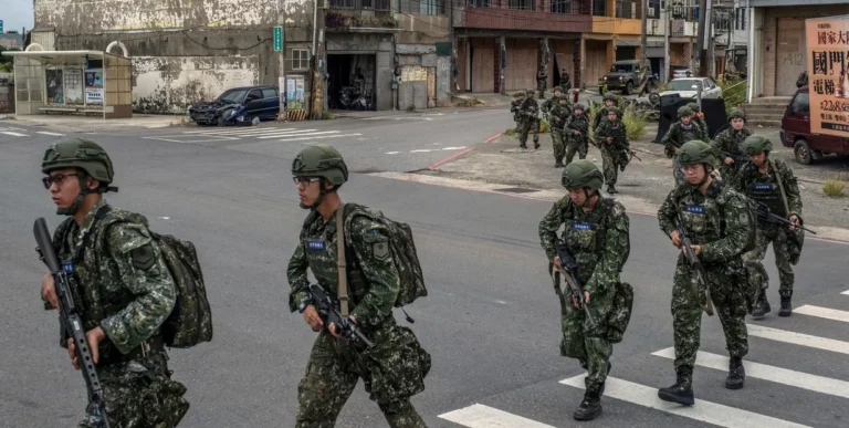 China aumenta presencia militar cerca de Taiwán