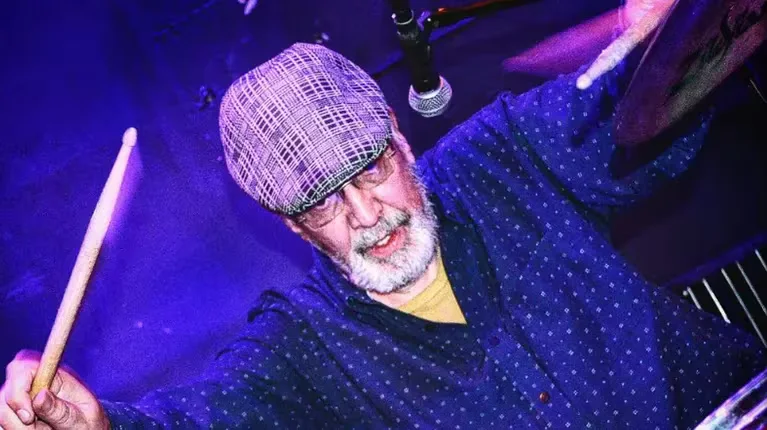 Está internado Javier Martínez, líder del mítico grupo Manal