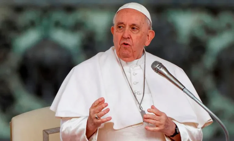 El Papa pidió: “Que la grieta se termine” en la misa homenaje al Padre Mugica