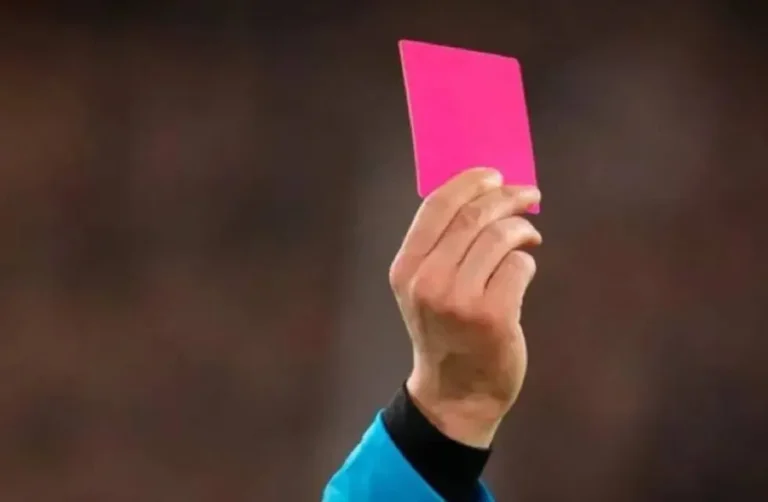 Tarjeta Rosa en la Copa América