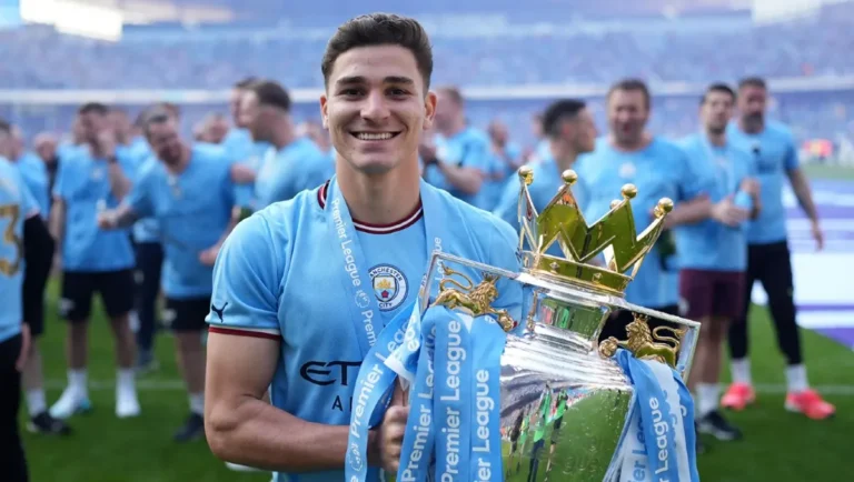 Julián Álvarez 16 veces campeón 