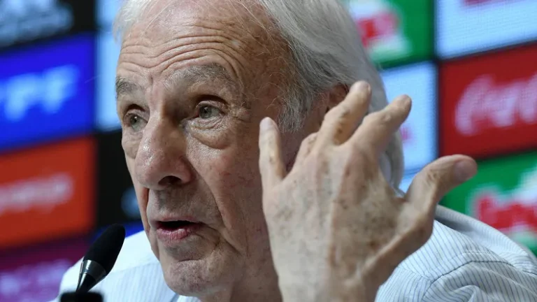 El adiós al “flaco” César Luis Menotti