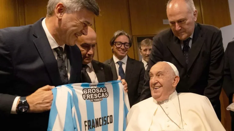 El intendente Passerini junto al Papa Francisco 