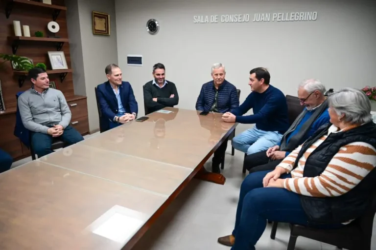 Gill visitó localidades del Departamento Juárez Celman