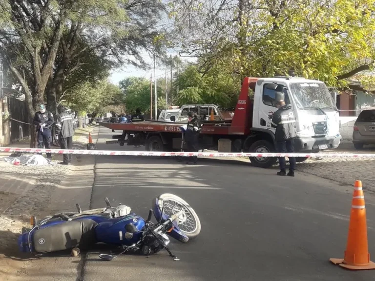 Continua el servicio de grúas