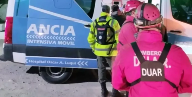 Turistas rescatados en el cerro Uritorco