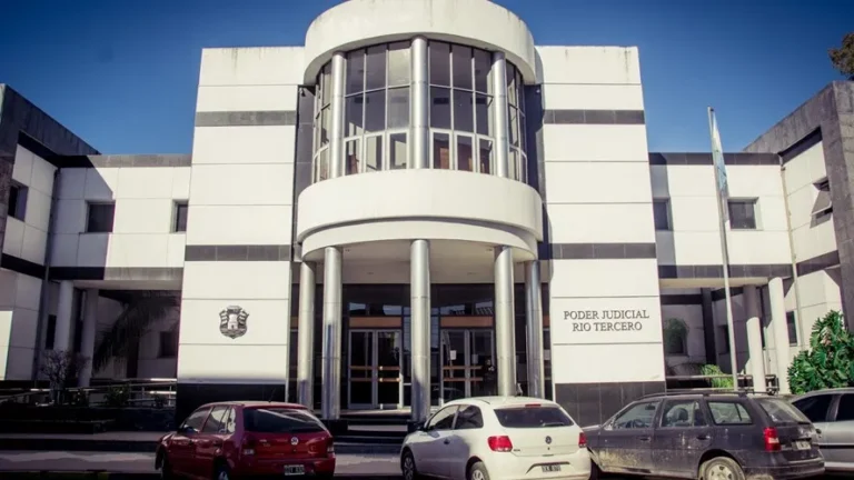 Embalse: Detuvieron a un entrenador acusado de abusar a una adolescente