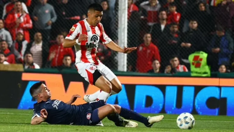 Instituto triunfa sobre Independiente