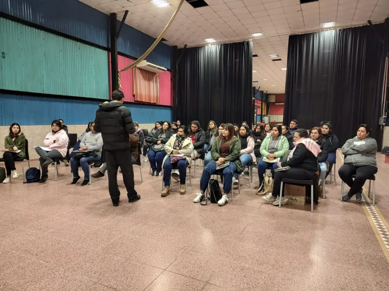 Inician los Cursos Ceder en Santiago Temple