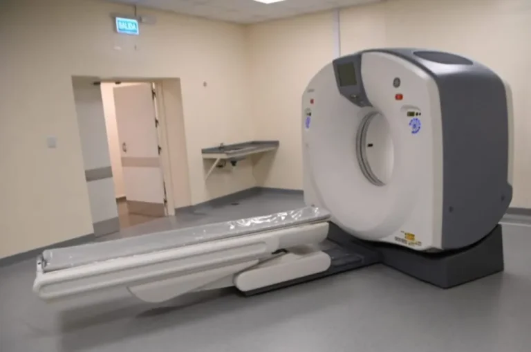 Legislador Valiente solicita tomógrafo para Hospital 