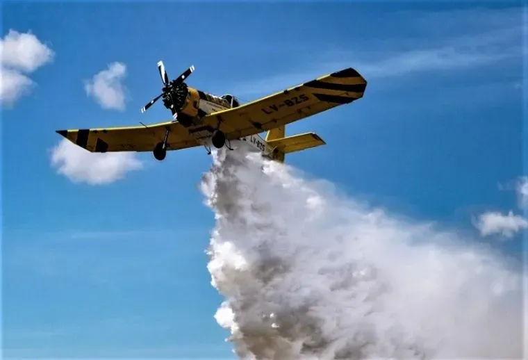 Desapareció un avión hidrante que combatía un incendio en La Rioja