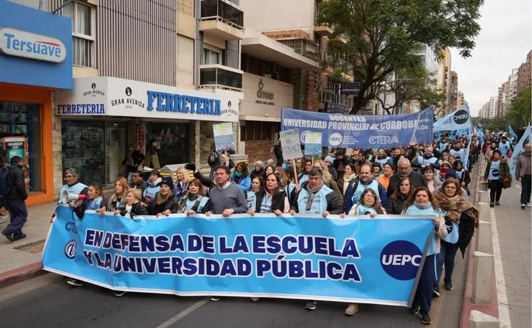 UEPC ratificó el paro docente para 5 y 6 de agosto