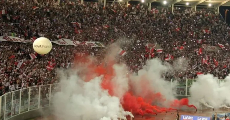 Talleres y River con público compartido