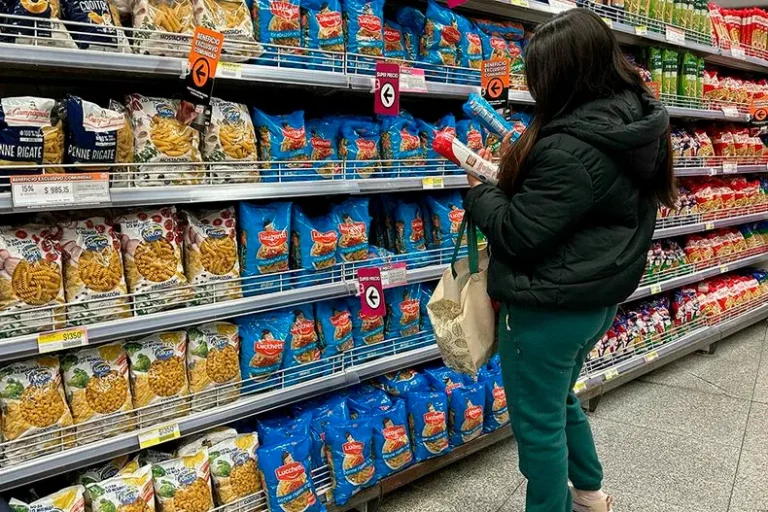 En el primer semestre, las ventas de los supermercados bajaron un 11,6%