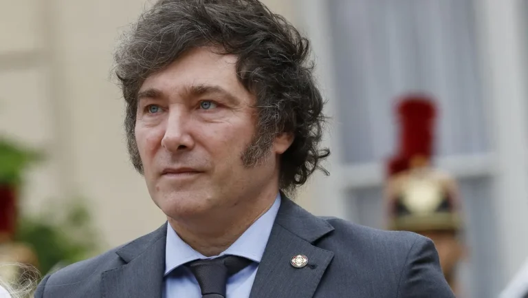 Por decreto, Milei restringe el acceso a la información pública de su Gobierno