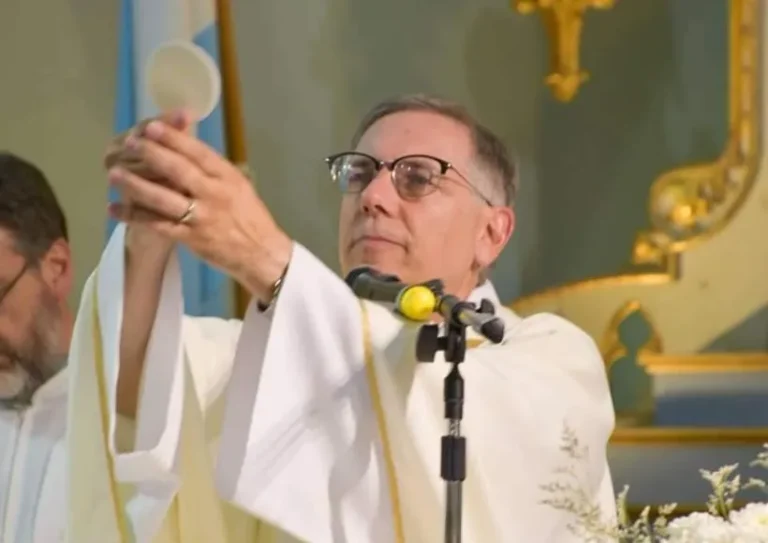 Ariel Príncipi expulsado de la Iglesia por abusos a menores