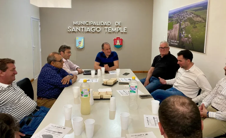Reunión clave en Santiago Temple