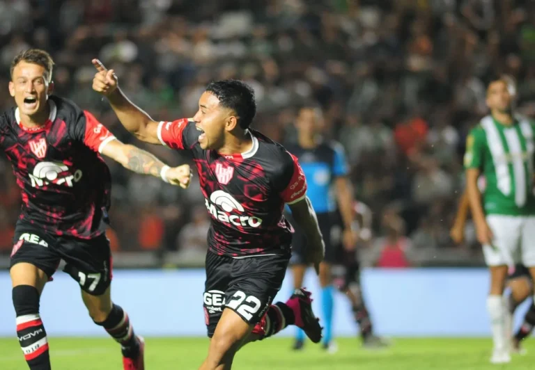 Instituto vence a Banfield 