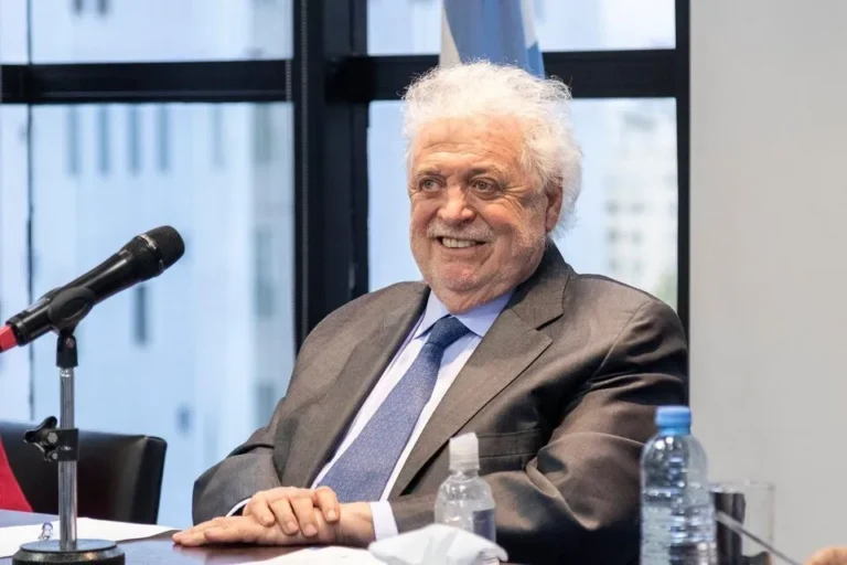 Falleció Ginés González García